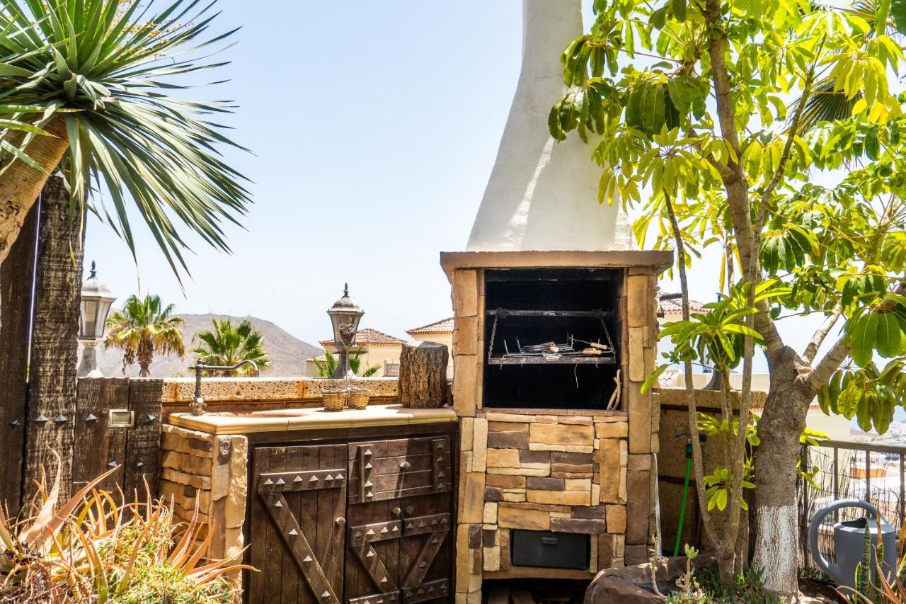 Deluxe Villa Bella Vita Air Con & Heated Pool, Tenerife South Chayofa 외부 사진